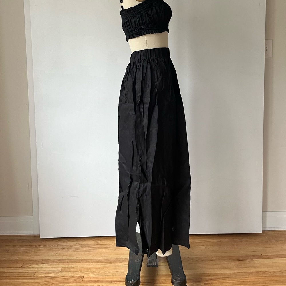 DISSH • worn once • LANA BLACK CIRCLE SKIRT - 2 / BLACK